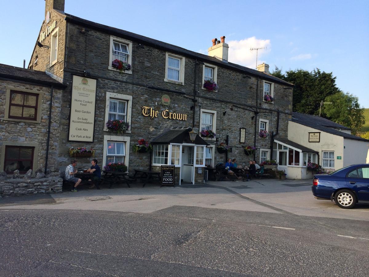 The Crown Hotel Horton in Ribblesdale Exterior photo